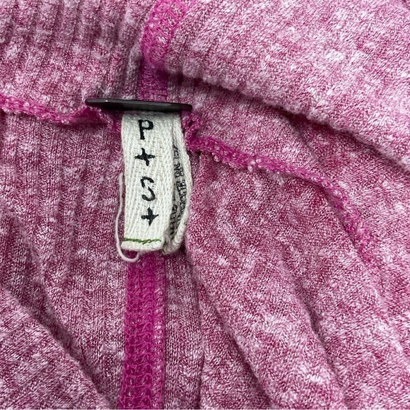 We The Free, Free People Pink Knit Boho‎ Loose Fit Oversized Top Size Medium C5 - Picture 7 of 9